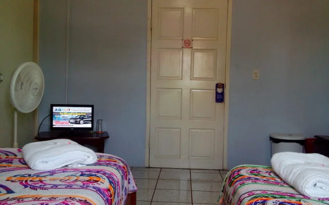 Don Santiago Guesthouse Downtown