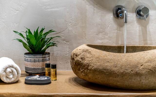 Amer Suites Fira