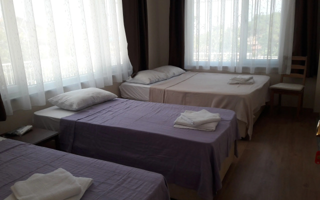 Camlaralti Pansiyon