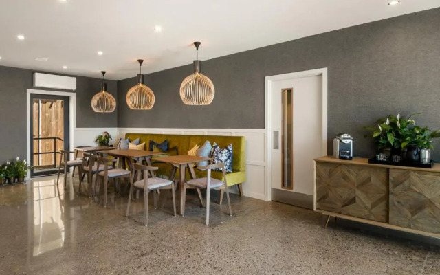 14th Lane Urban Hotel