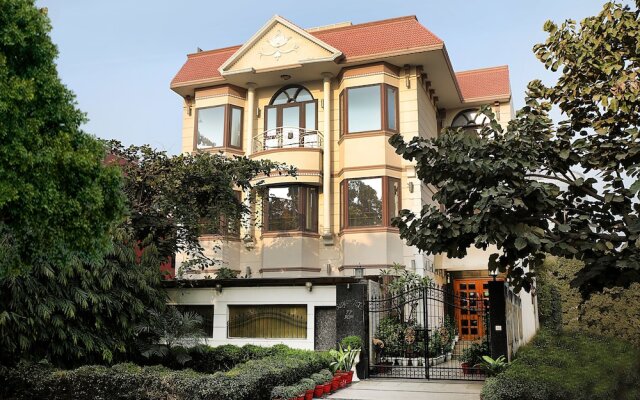 Ahuja Residency Cyber City Ii