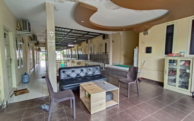 RedDoorz @ Al Muhajir Homestay Kendari