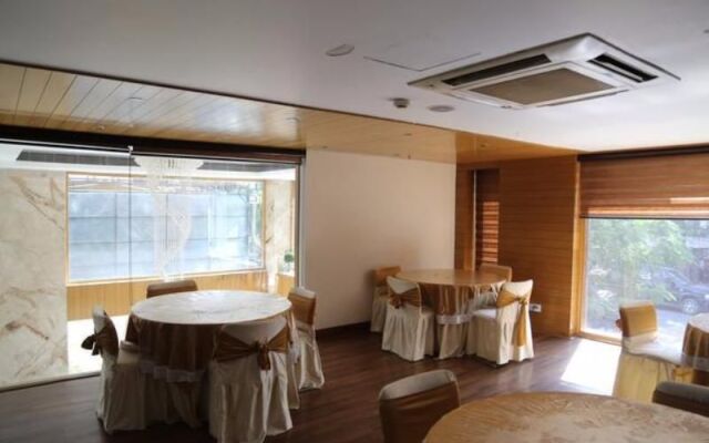 Hotel Shuhul Continental