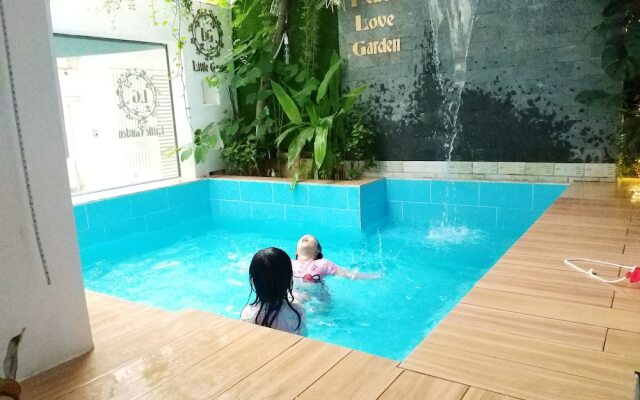 Little Garden Hostel