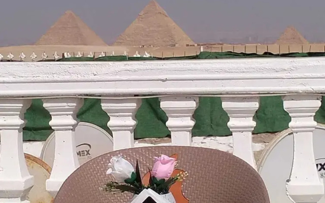 Pyramids High View Inn