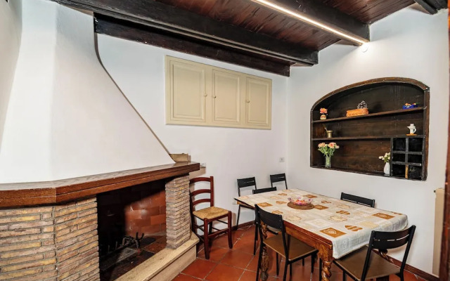 The House In Trastevere