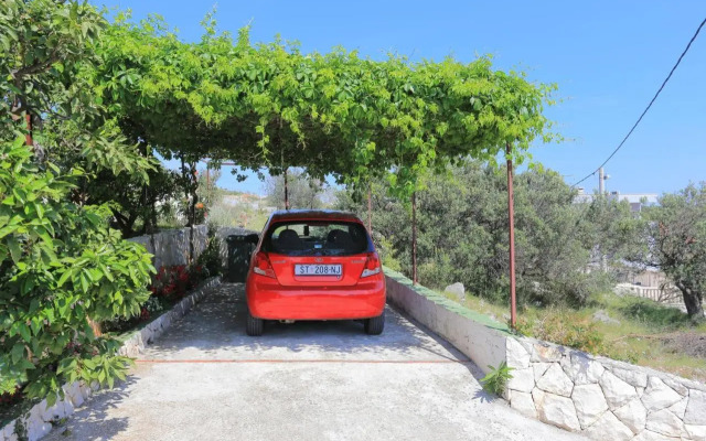 Apartments with a parking space Seget Vranjica, Trogir - 11273