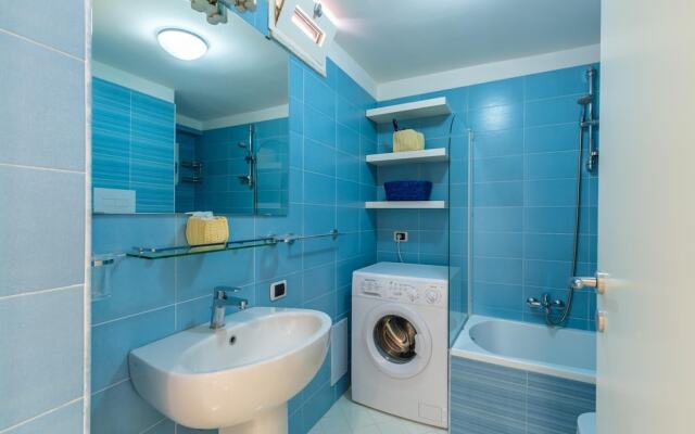 Jude s Roof at Chiaia