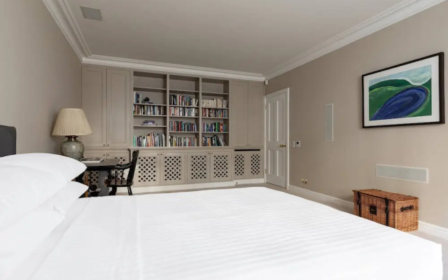 Earl's Court Square XI by Onefinestay
