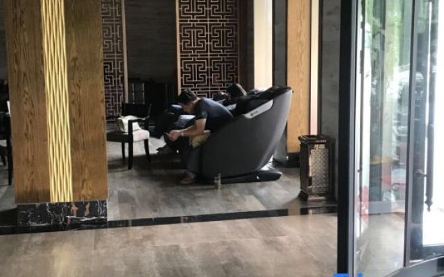 Tiantang Guzhai Holiday Hotel