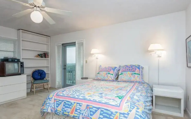 Dolphin Lookout by Vacation Rental Pros