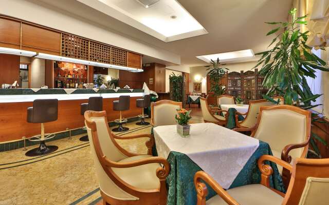 Hotel Mirage, Sure Hotel Collection by Best Western