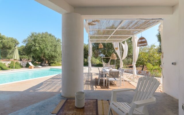 Trullo Chiara con piscina