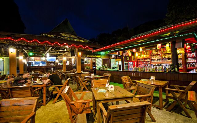 Diamond Cave Resort