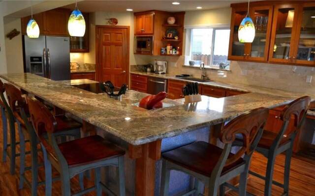 2040 Venice - 3 Br hHome