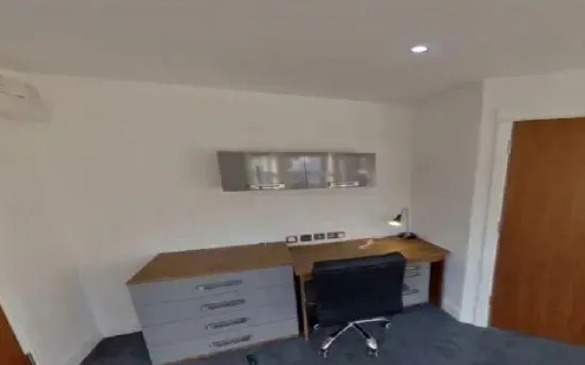 CovStays – Victoria House - Deluxe Studios in Coventry City Centre