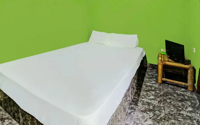 Hotel O Ashooy HomestayNearWisata Desa sedau – Guest Rooms – Suranadi