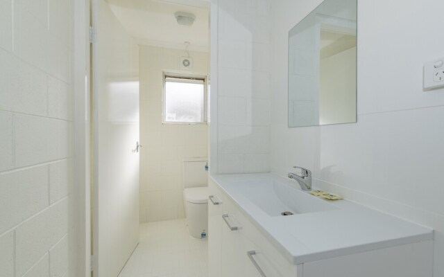 4 Bedroom House - Hobart CBD - Parking