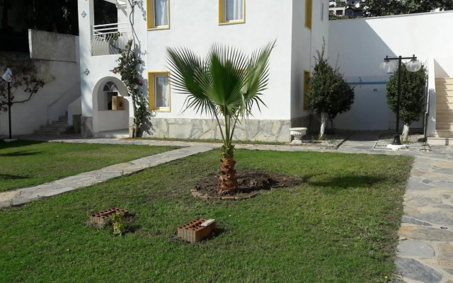 Paradise Apart Hotel
