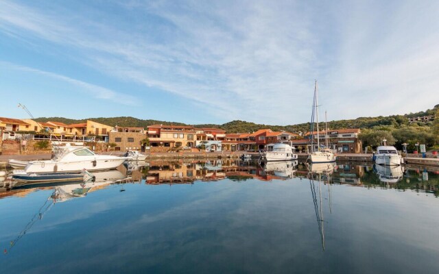Awesome Home in Tanaunella With Wifi and 2 Bedrooms