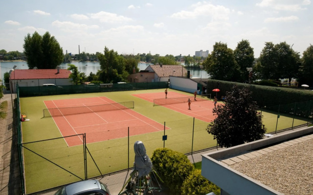 Hotel Senec Lake Resort