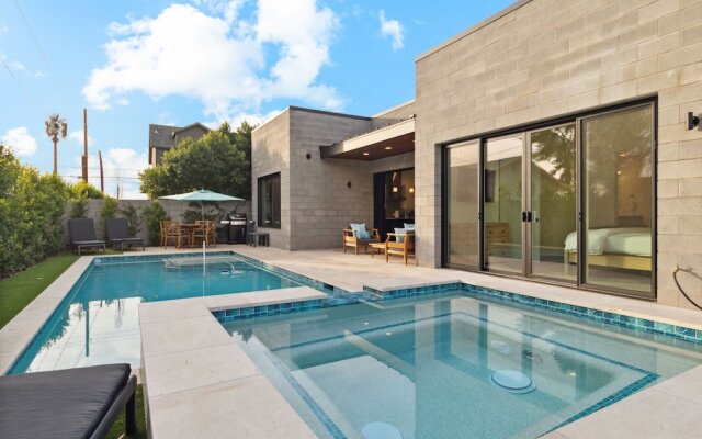 Twin Sunsets Oasis with 2 Pools