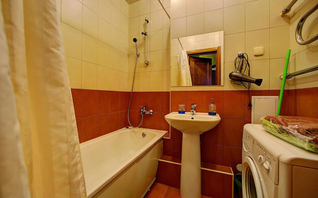 SutkiPeterburg Kolomiazskii