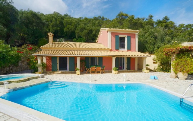 Leonora s House in St Stefanos Bay