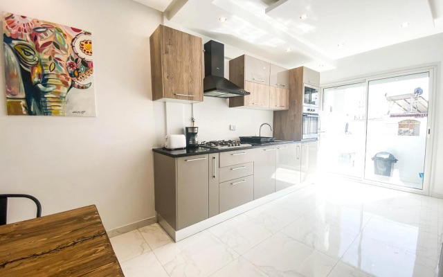 Cosy Apartment in La Marsa - 2 bed 2 Bath
