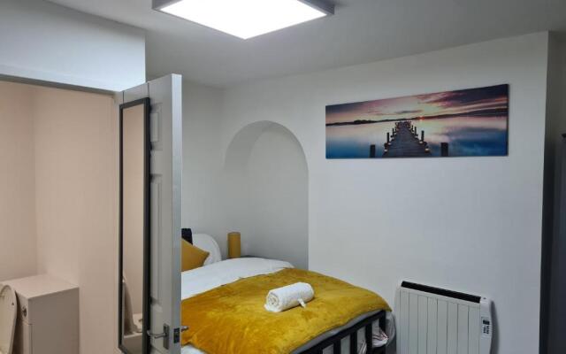West Street 3-Bed 3-Ensuite Apartment Leicester
