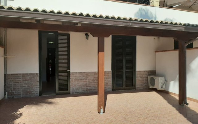 Spacious Aparyment in Campofelice di Roccella with Pool