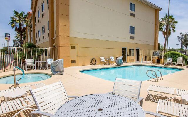 Comfort Suites Peoria Sports Complex