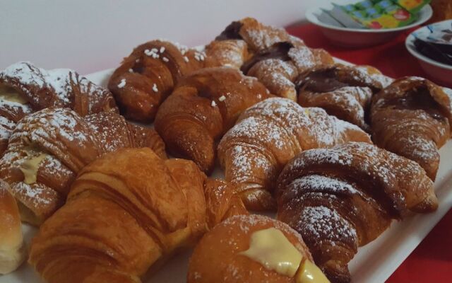 Samira - Rooms  Breakfast