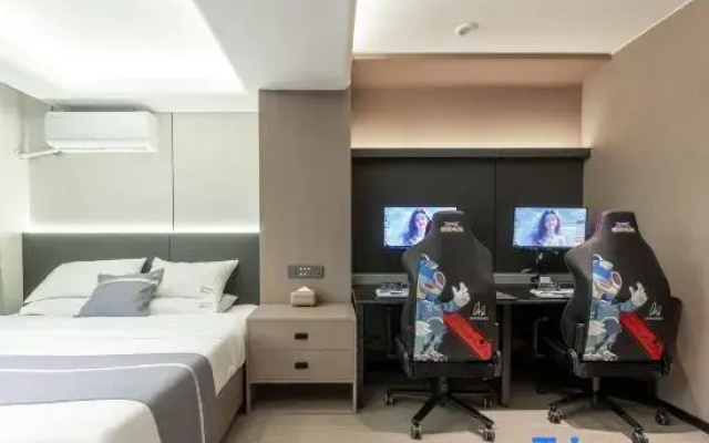 Jiaqi Electric Sports Hotel (Shenyang Forbidden City Branch)