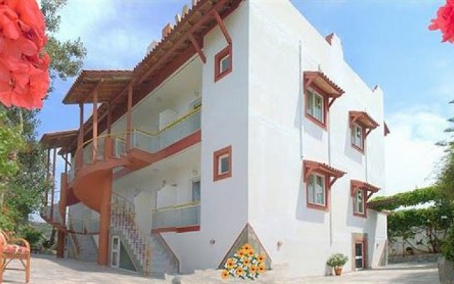 Evli Apartments