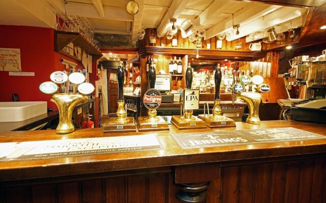 Devonshire Arms Inn