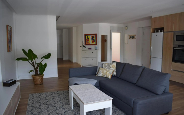 Nuevo apartamento céntrico junto al mar