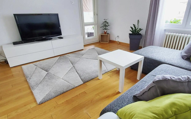 High White Apartments