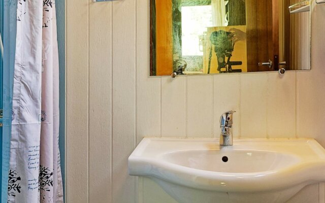 Well-furnished Holiday Home Nearby a Recreational Lake