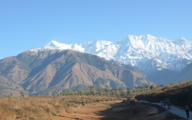 Fabhotel Royal Green Buds