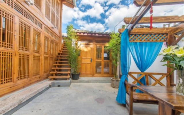 Yilanfenghua Hostel