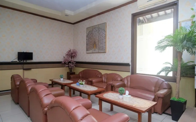 Urbanview Hotel Dedy Jaya Brebes