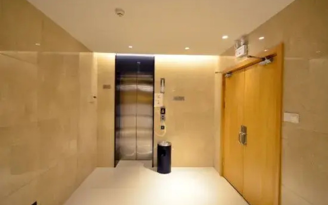 Ji Hotel (Wuhan Zhuankou Development Zone)