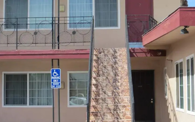 Stardust Motel