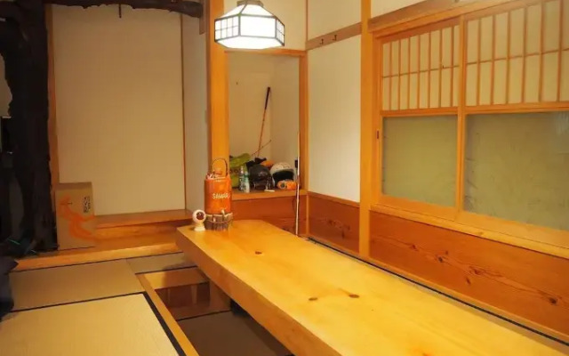 Ekimae House Samaru Hostel