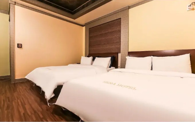 Hera Motel