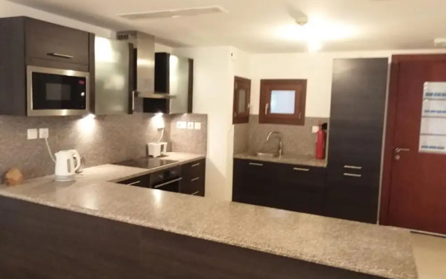 Tranquil Marina View Retreat