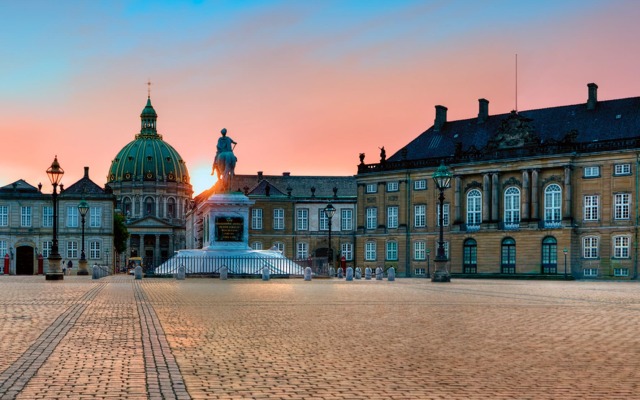 220sqm Designer Apt-balcony Heart of Copenhagen