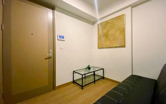 Great Location and Tranquil 1BR at Gold Coast PIK Apartment