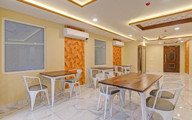 OYO Townhouse 1101 Hotel H G